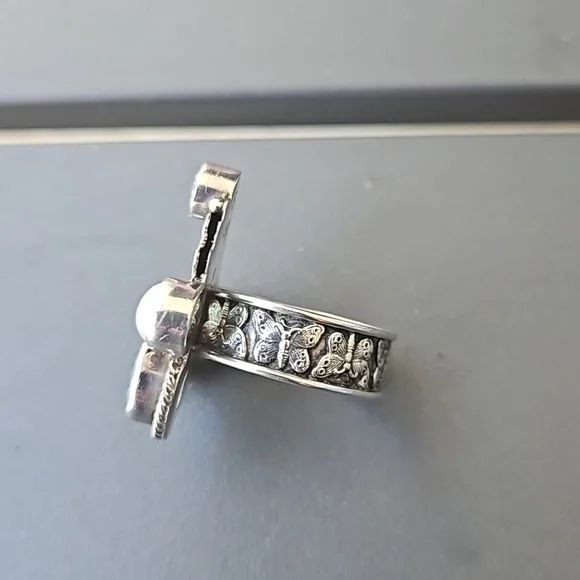 Echo Of A Dreamer Sterling Silver Butterfly Ring - Picture 8 of 8